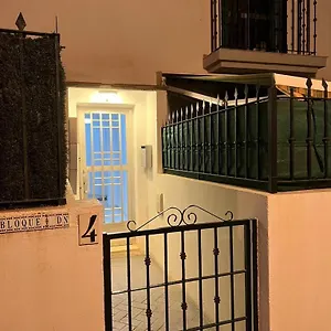 apartamento-playa-bajondillo.hotelsinnerja.org/
