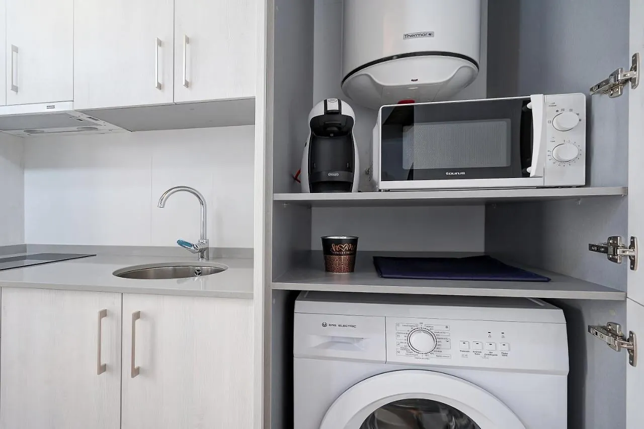 Tina Home Granada Spagna